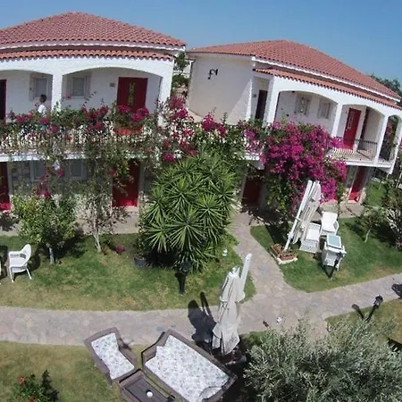 Alaroof Hotel