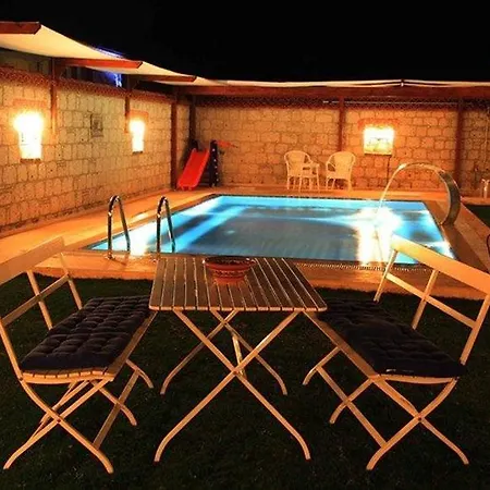 Hotel Alaroof