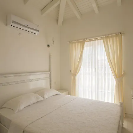 Hotel Alaroof Alaçatı