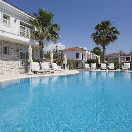 Alaroof Hotel 2*