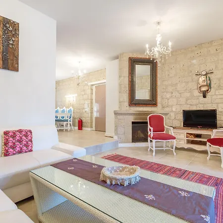 Alaroof Hotel Alaçatı