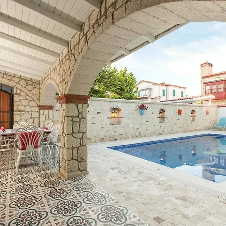 Alaroof Alaçatı