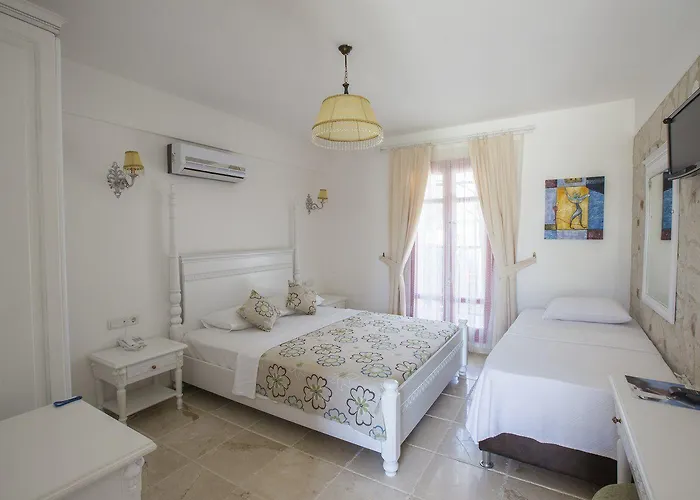 Hotel Alaroof 2*