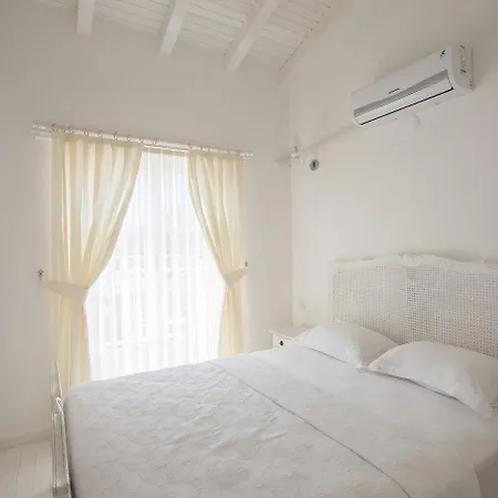 Alaroof Otel Alaçatı