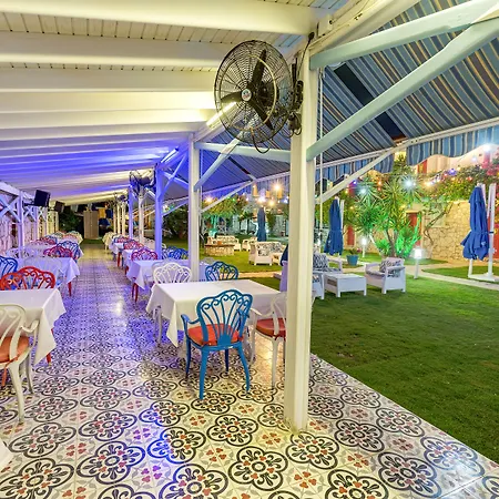 Otel Alaroof Alaçatı