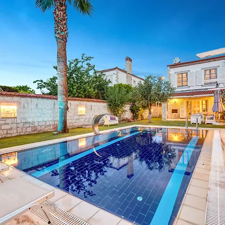 Alaroof Otel Alaçatı