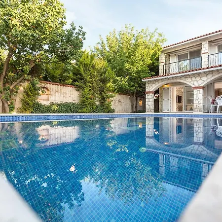 Alaroof Hotel Alaçatı